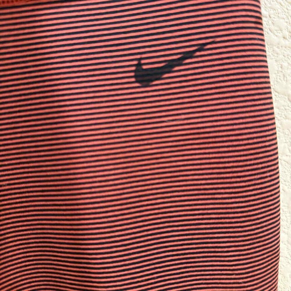 Women's small Nike capri leggings - Picture 2 of 2